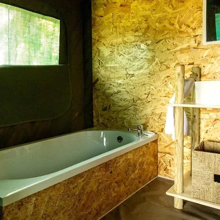 Romantic Safari-style Glamping With Mountain Views Near Ventosa, Portugal * Ventosa (Braga)