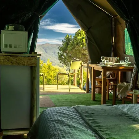 Romantic Safari-style Glamping With Mountain Views Near Ventosa, Portugal Tente de luxe Ventosa (Braga)